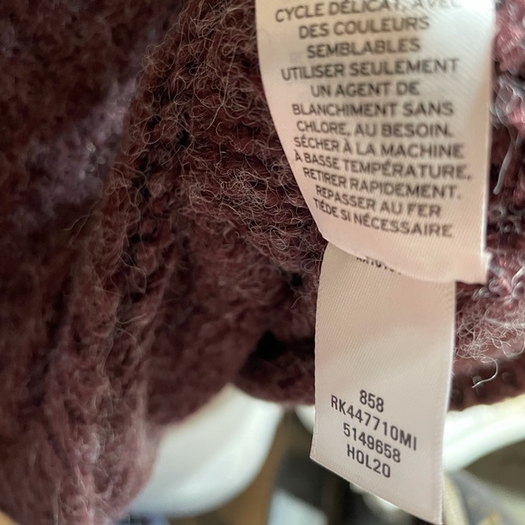 ❤️🧶Abound cozy V Neck Sweater | Women’s | medium - Picture 6 of 9